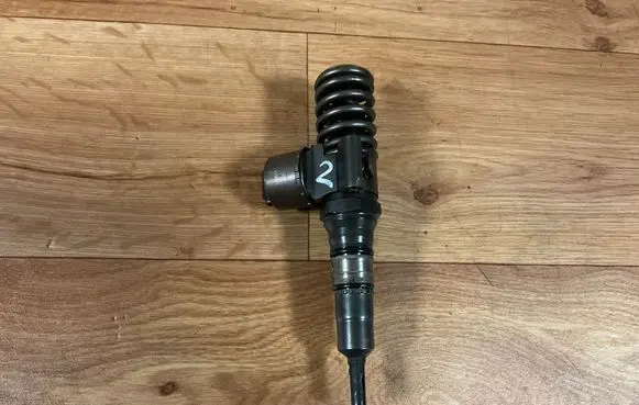 Audi A4 S4 B7 8E 8H Fuel injector 3G130073G