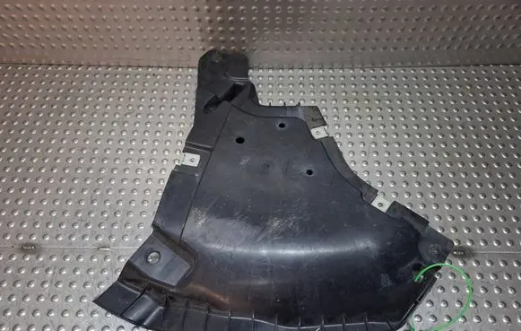 Mercedes-Benz E W213 Engine splash shield/under tray S27705935 A2135200600