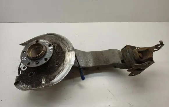 Mini Cooper Countryman R60 Rear wheel hub spindle/knuckle 9805657