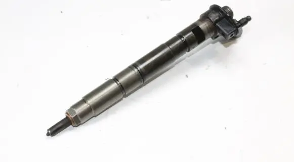 Audi Q7 4L Fuel injector 057130277AG