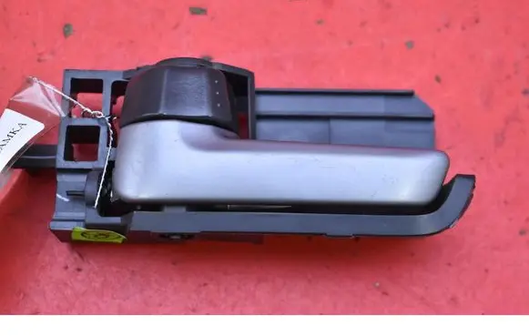 Suzuki Alto Front door interior handle 83130-75J0