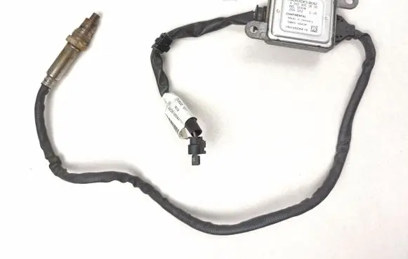 Mercedes-Benz C W205 Lambda probe sensor A0009053606