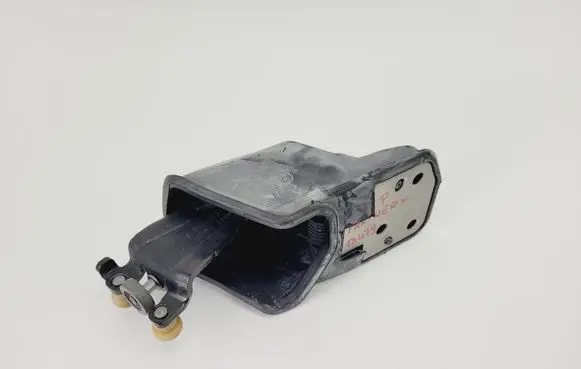 Peugeot Partner Sliding door lower roller guide/hinge 9816965180