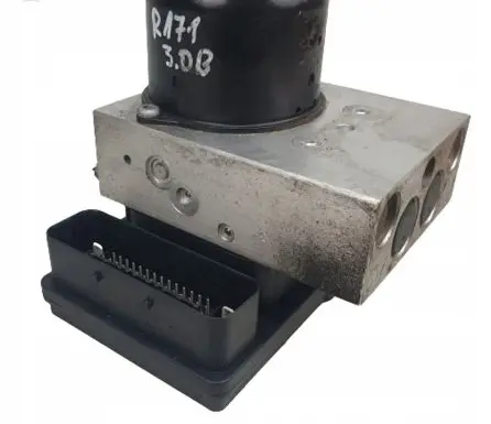 Mercedes-Benz SLK R171 ABS Pump A0064310312