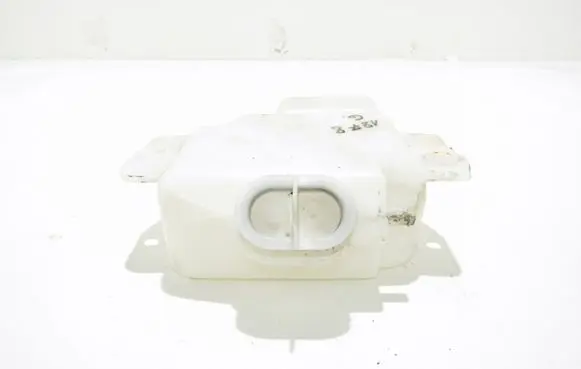 Mitsubishi Pajero Windshield washer fluid reservoir/tank 060351507