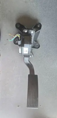 Hyundai Sonata Accelerator pedal position sensor CB10608A