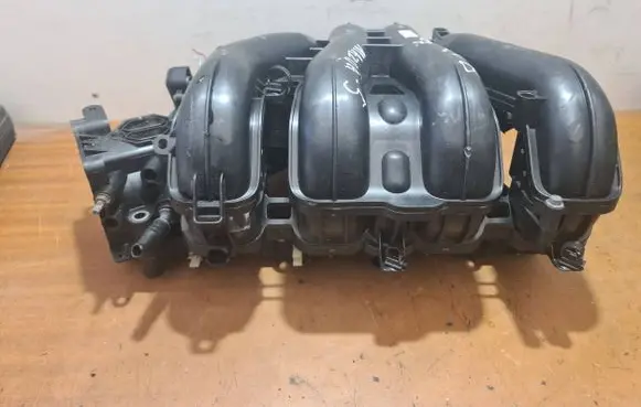 Mazda 5 Intake manifold KS0959