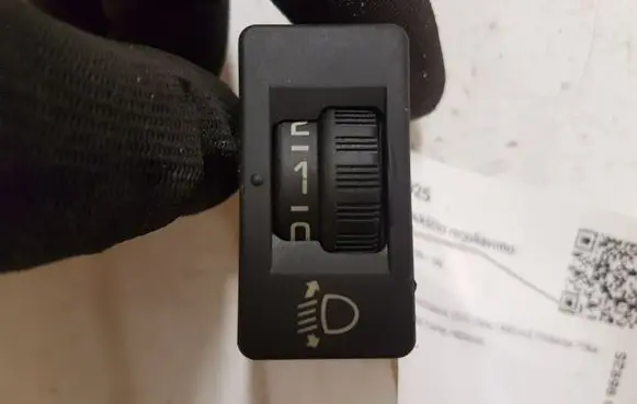 Citroen C3 Headlight level height control switch 96366692XT 95835