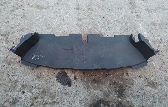 Front bumper skid plate/under tray
