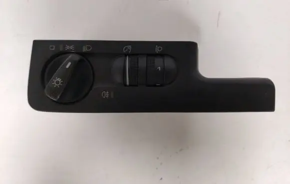 Volkswagen PASSAT B4 Light switch 3A1941531E