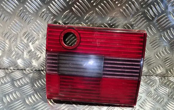 Tailgate rear/tail lights