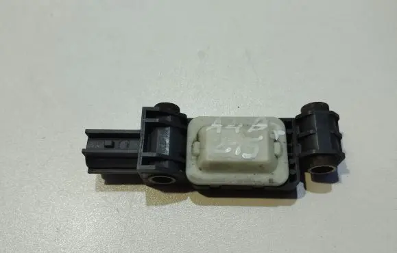 Audi A4 S4 B7 8E 8H Airbag deployment crash/impact sensor 8E0959651A