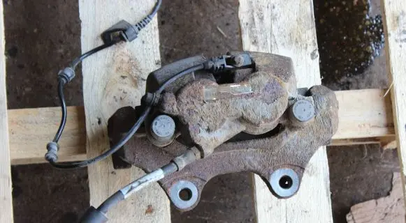 Mercedes-Benz GL X164 Front brake caliper