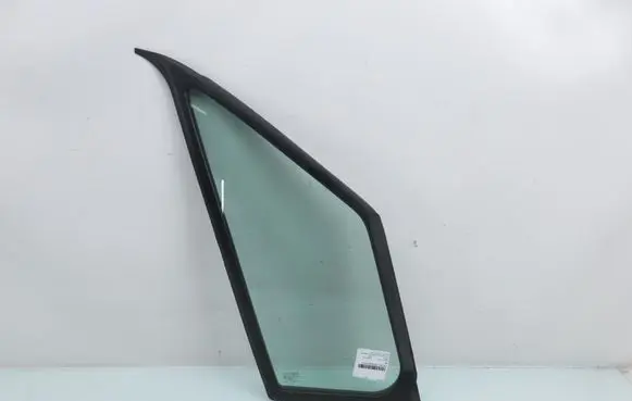 Mercedes-Benz Sprinter W906 Front triangle window/glass 