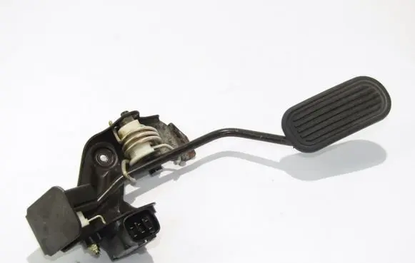 Toyota Avensis Verso Accelerator throttle pedal 7811116030