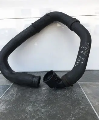 Volkswagen PASSAT B6 Engine coolant pipe/hose 1K0122291L