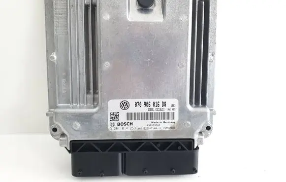 Volkswagen Transporter - Caravelle T5 Engine control unit/module 070906016DQ 0281014253
