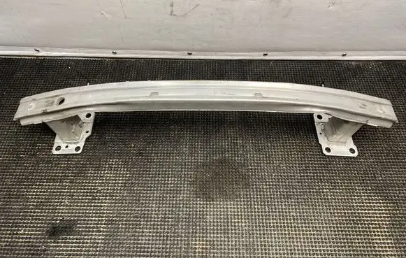 Renault Megane III Front bumper cross member 752100003R