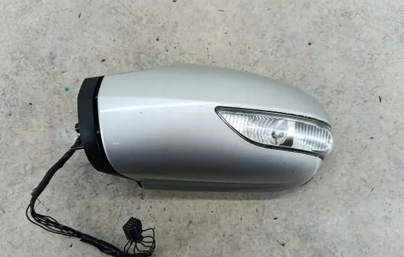 Mercedes-Benz A W169 Front door electric wing mirror 