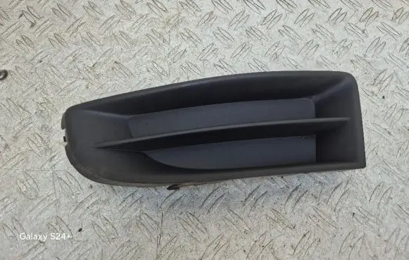 Skoda Octavia Mk2 (1Z) Front bumper lower grill 1Z0807367B