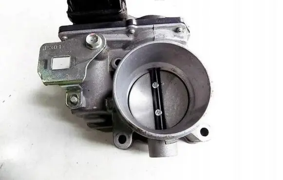 Mazda CX-3 Throttle valve 13640B