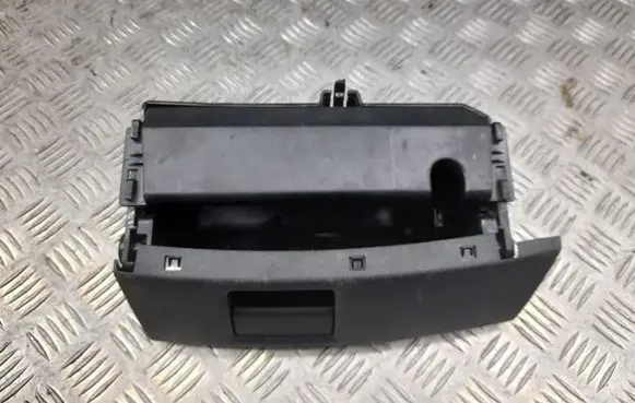 Audi A3 S3 8V Seat trim 8V0881578