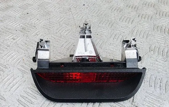 Dacia Duster Third/center stoplight 265900027R