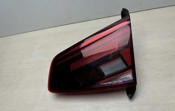 Volkswagen PASSAT B8 Tailgate rear/tail lights 3G5945094F