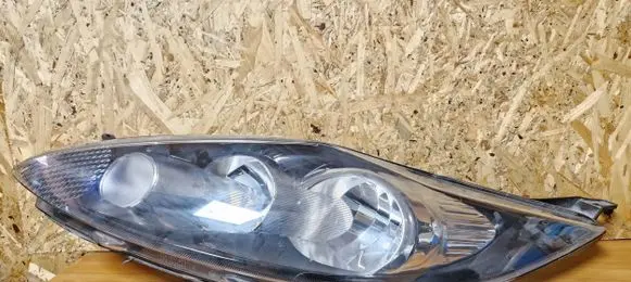 Ford Fiesta Headlight/headlamp 8a6113w030aj