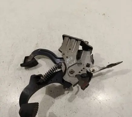 Clutch pedal