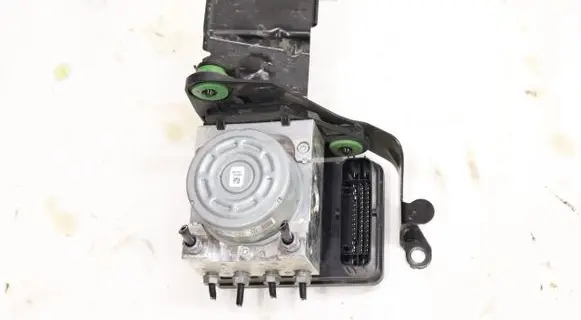 Volkswagen Golf VIII Master brake cylinder 5WA614517BF5785189