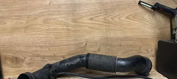 Volvo XC90 Intercooler hose/pipe 9475265 5766 676617