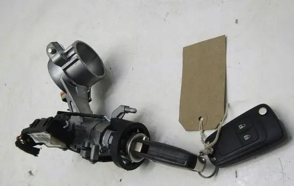 Opel Mokka X Ignition key/card 95422545