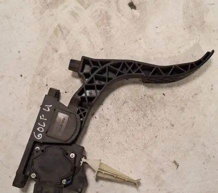 Volkswagen Golf V Accelerator throttle pedal 0281002342 1J1721503K 090117142