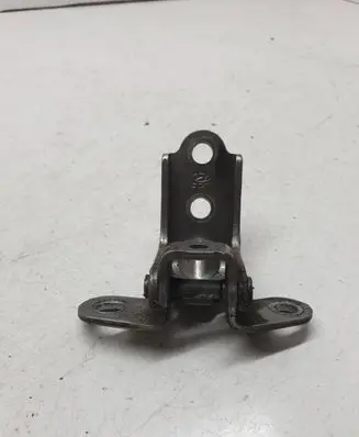 KIA Sportage Rear door lower hinge