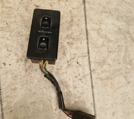 Electric window control switch