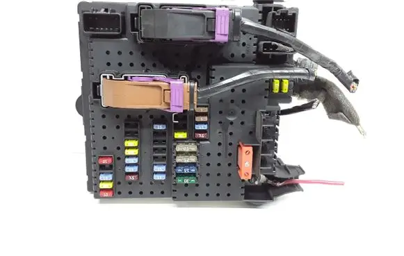 Volvo S60 Fuse module 8676391