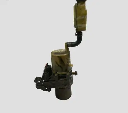 Mazda 3 I Power steering pump