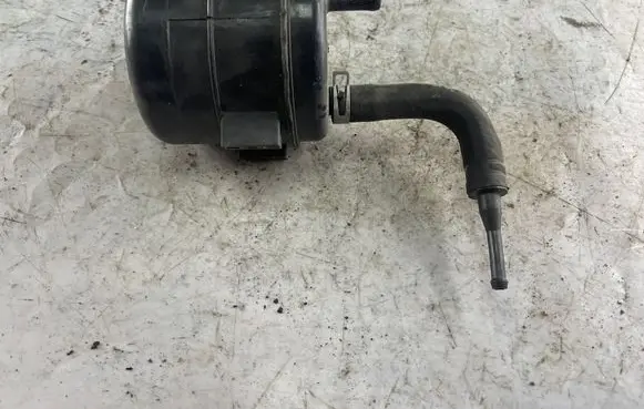 Nissan Patrol Y61 Vacuum air tank 