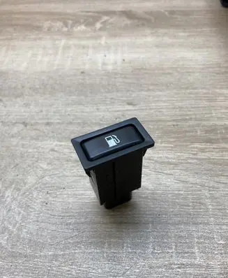 Toyota Avensis T250 Fuel tank opening switch 156795