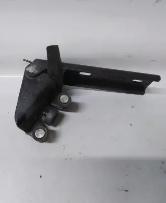 Opel Vivaro Sliding door middle roller runner 311973E