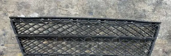 BMW 5 E60 E61 Front bumper lower grill 51117178115
