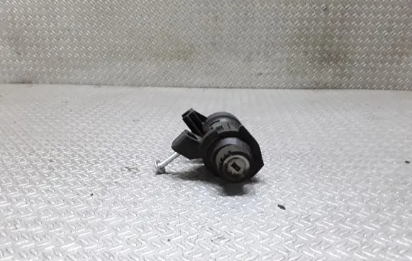 Mercedes-Benz E W213 Tailgate exterior lock A2047500061