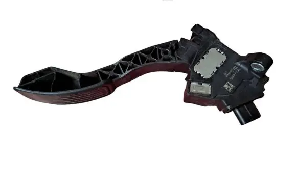 Toyota Auris 150 Accelerator throttle pedal 7811002010