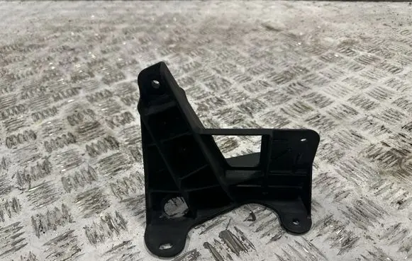 Chevrolet Corvette C8 Radiator mount bracket 84168884