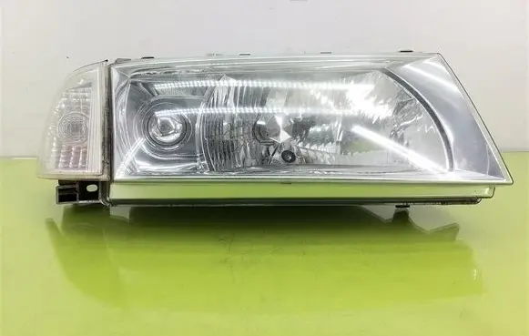 Skoda Octavia Mk1 (1U) Headlight/headlamp 1U1941016K