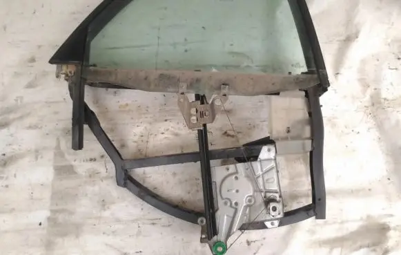 Audi A4 S4 B5 8D Rear door window/glass frame 838754
