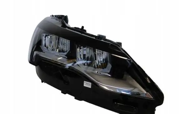 Peugeot 3008 II Headlight/headlamp 89914772