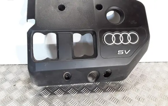 Audi A3 S3 8L Engine cover (trim)