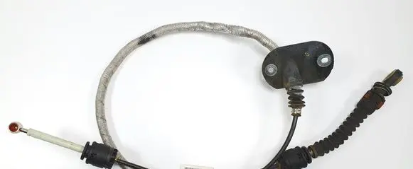 Volvo C70 Gear shift cable linkage 30783150